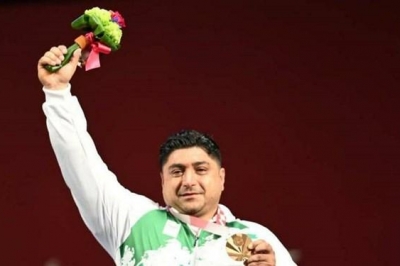 برنز جهانی گردن آویز سامان رضی شد