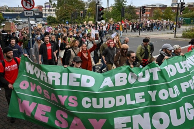 تجمعات سراسری در انگلیس؛ اعتراض به تورم و هزینه های زندگی+ عکس