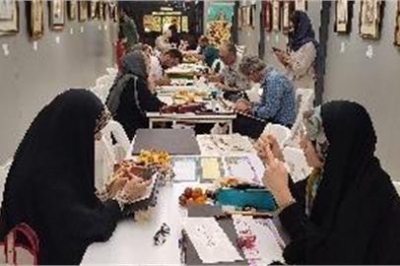 شهروندان لنگرودی به تماشای نمایشگاه خوشنویسی 
