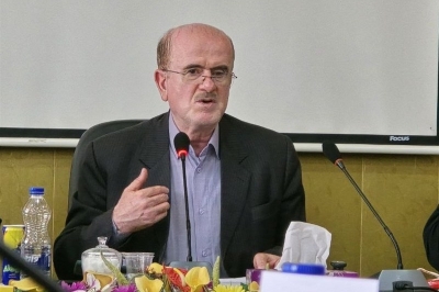 وعده نماینده لنگرود برای راه اندازی تعاونی مصرف و درمانگاه ویژه فرهنگیان