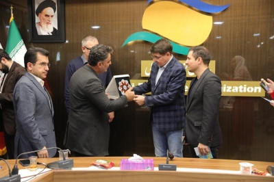 بازدید هیئت اقتصادی روسیه از منطقه آزاد انزلی؛ تقویت همکاری های دریایی، حمل ونقل و تجارتِ غلات - پایگاه
