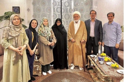 روزنامه جوان: کروبی با بی شرمی از شرایط کشور و تصمیمات رهبری انتقاد کرد 