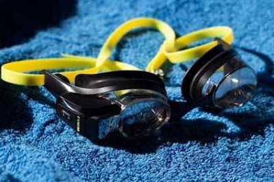 عینک شنای هوشمند فرم برای سال 2024 اصلاح می شود