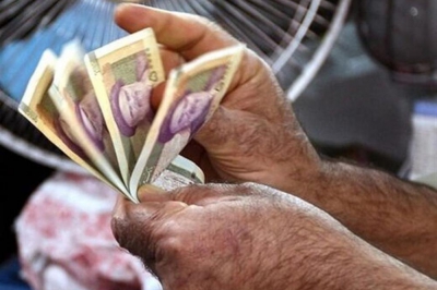 چالش های دستمزد ۱۴۰۲؛ هنوز خبری از تعیین میزان دستمزد کارگران نیست