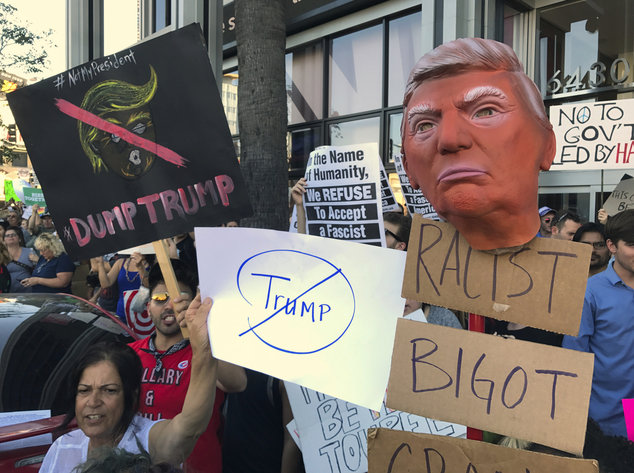 تظاهرات در «فیلادلفیا» ضد ترامپ